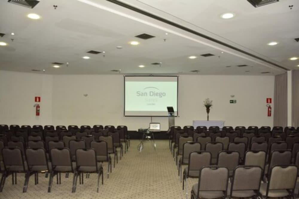 San Diego Suites Lourdes - Oficial Belo Horizonte Luaran gambar